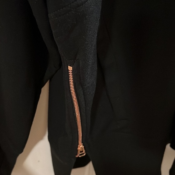 NWT black zip up sweatshirt with bronze detailing - Picture 3 of 4